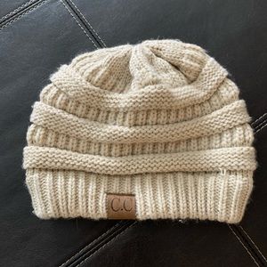 Beanie hat